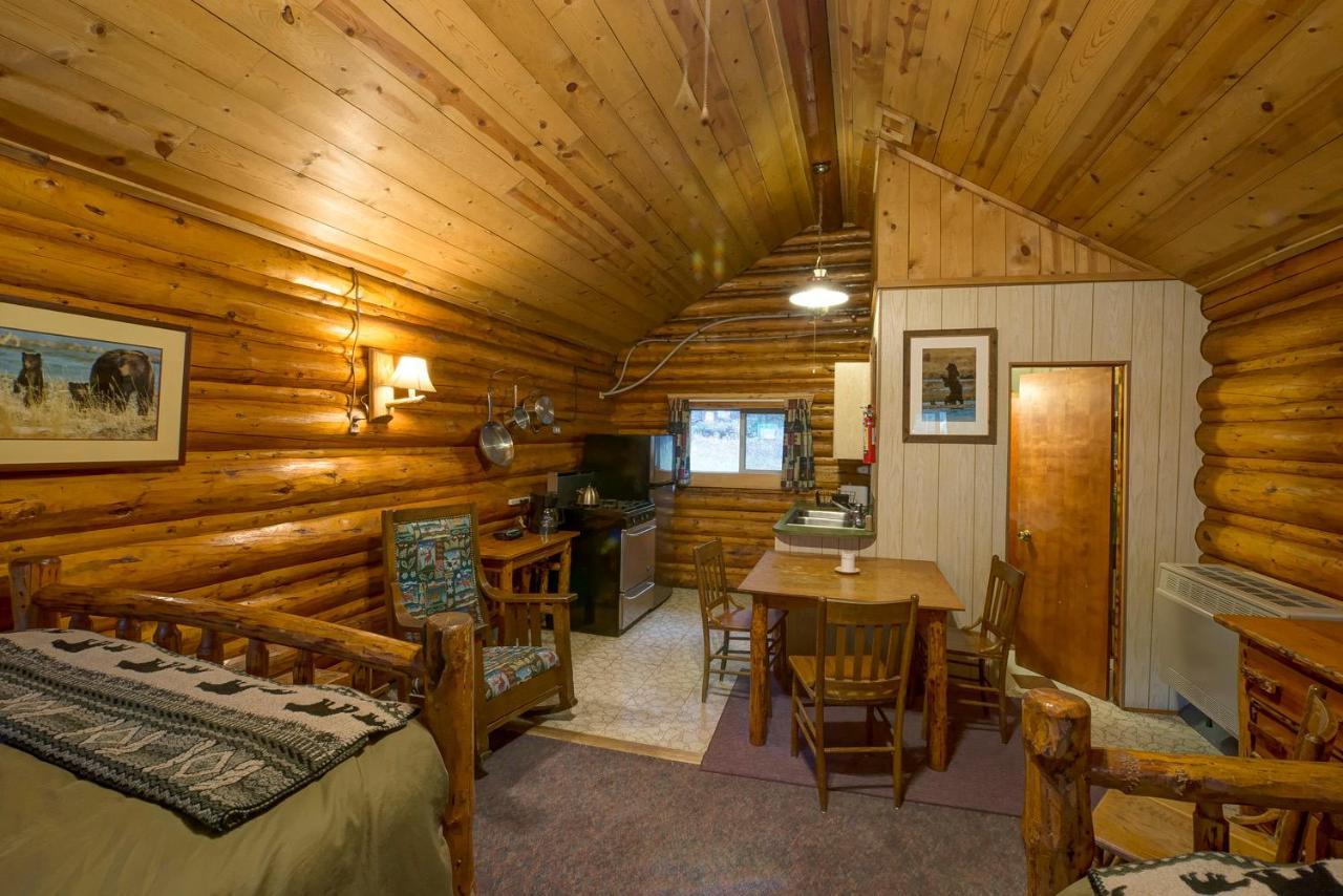 Silver Gate Lodging Cooke City Eksteriør billede