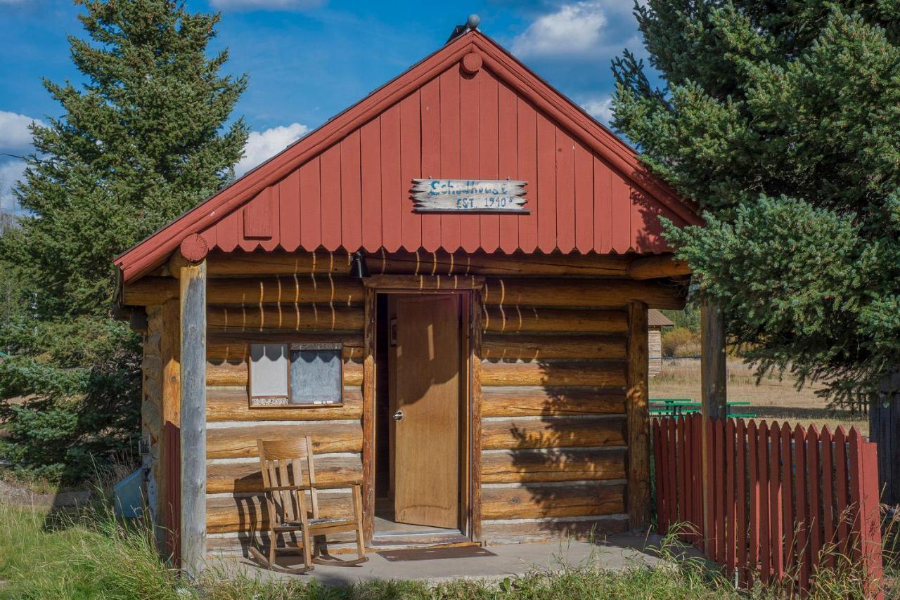 Silver Gate Lodging Cooke City Eksteriør billede